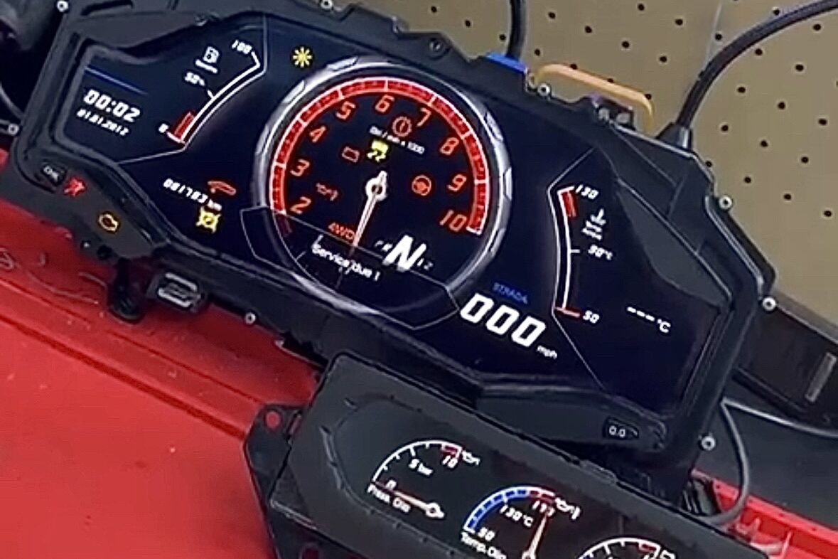 Huracán Digital Display & Instrument Cluster Repair or Replacement UK