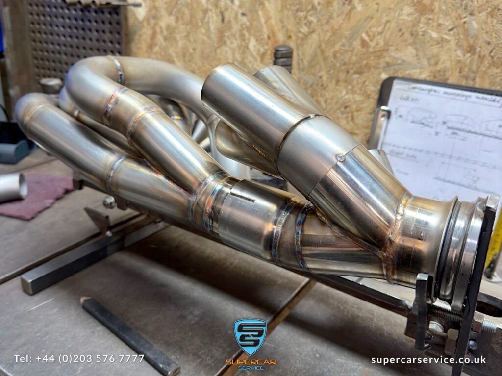 Lamborghini manual Conversion by Supercar Service Specialist in London_ 94ce4480-801c-44b6-b547-c622a053e84a63