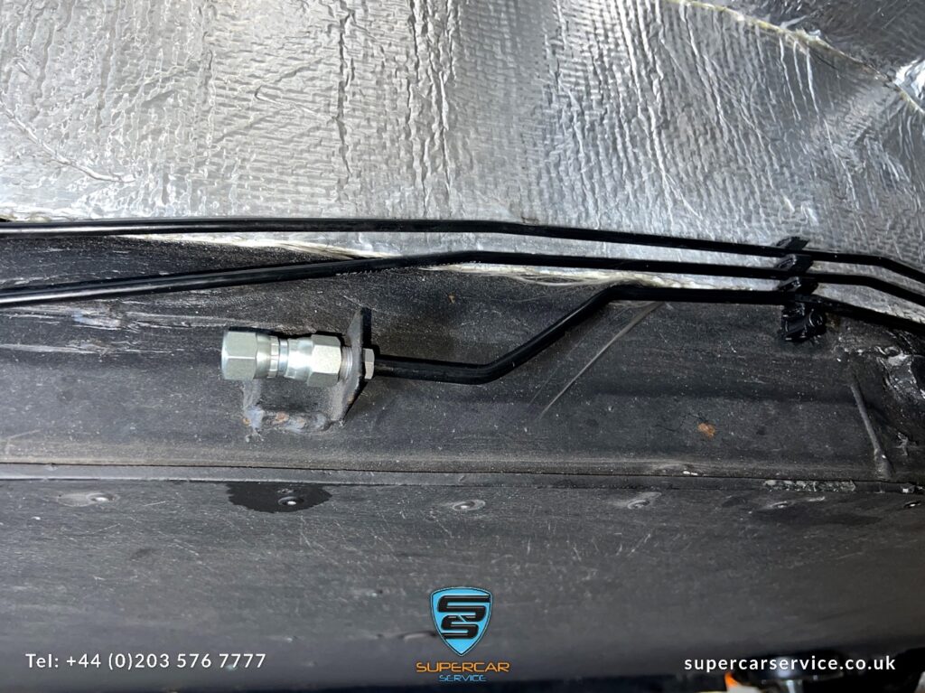 Lamborghini manual Conversion by Supercar Service Specialist in London_ IMG_061611