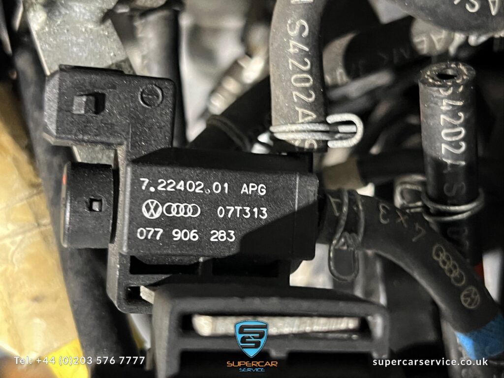 Lamborghini manual Conversion by Supercar Service Specialist in London_ IMG_074232