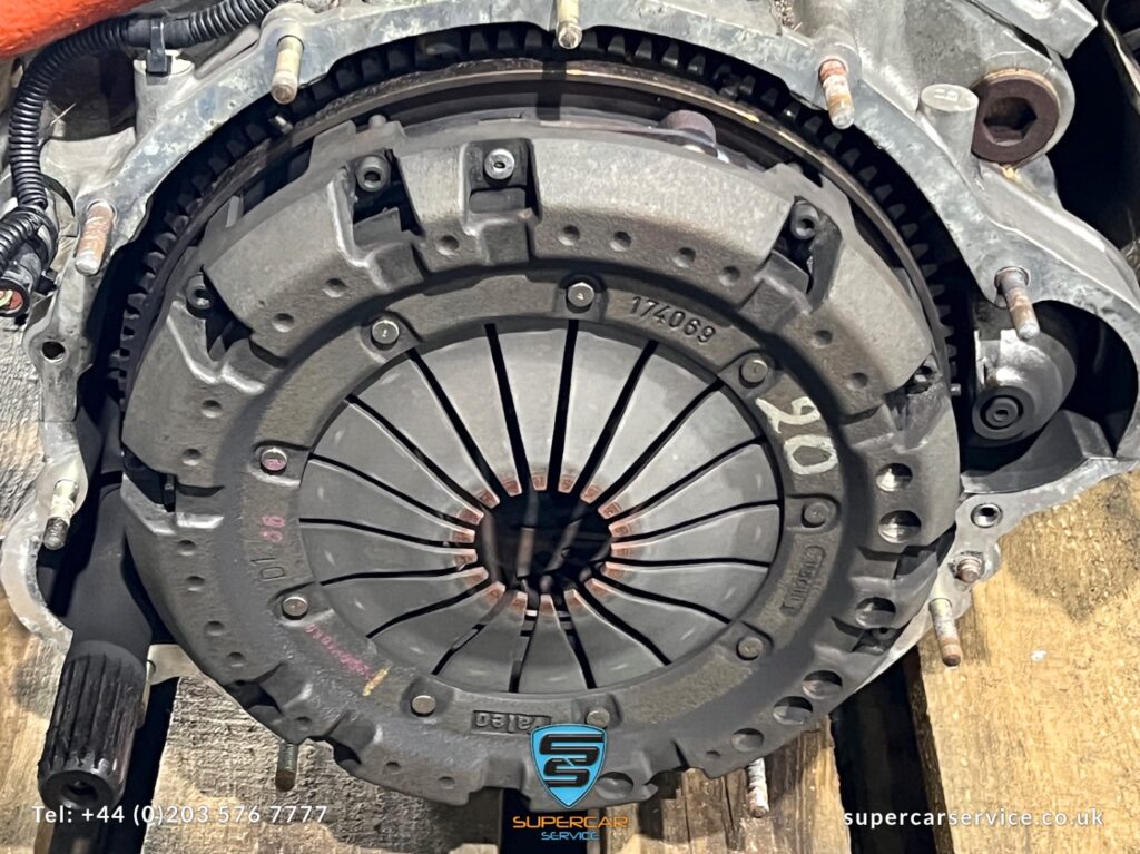 Lamborghini manual Conversion by Supercar Service Specialist in London_ IMG_146045