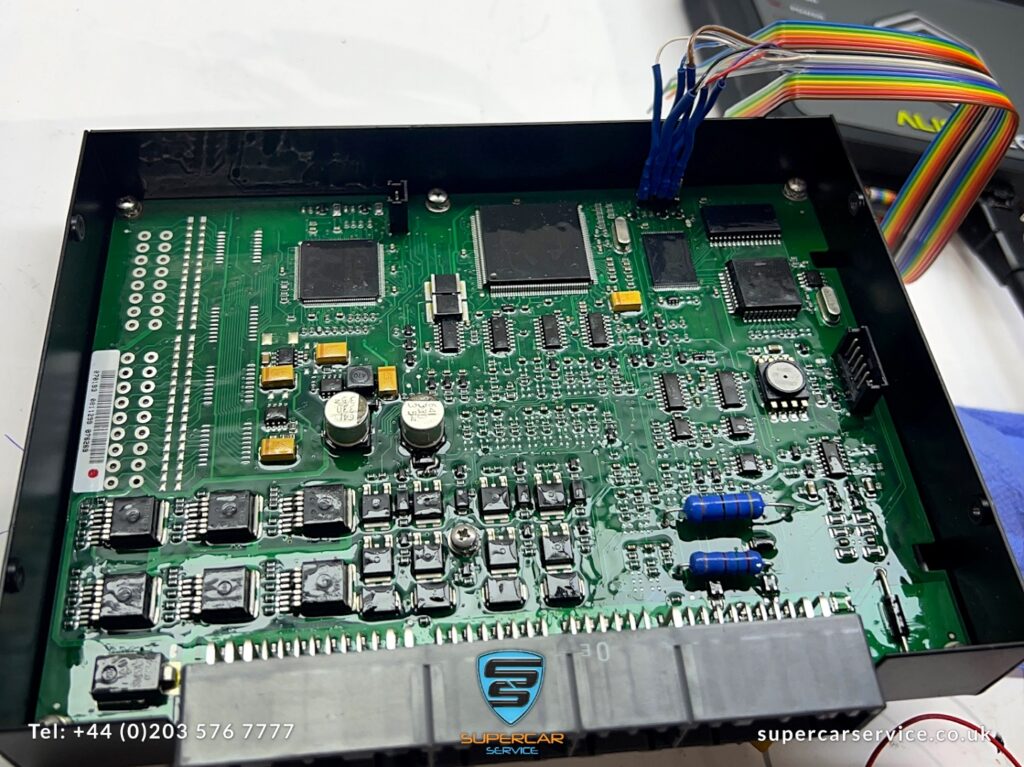 Lamborghini manual Conversion by Supercar Service Specialist in London_ IMG_176451