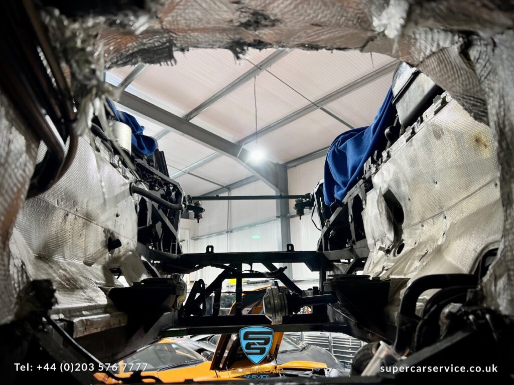 Lamborghini manual Conversion by Supercar Service Specialist in London_ IMG_5220 26