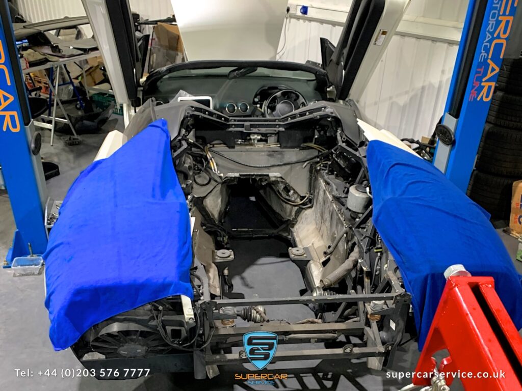Lamborghini manual Conversion by Supercar Service Specialist in London_ IMG_74388