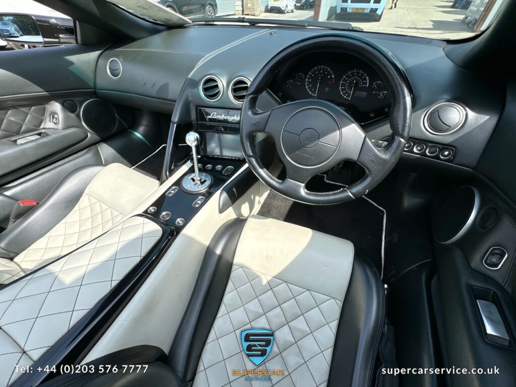 Lamborghini manual Conversion by Supercar Service Specialist in London_ IMG_88983