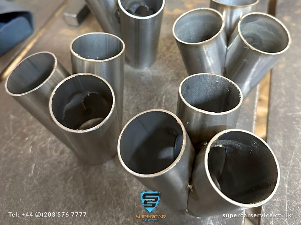 Lamborghini manual Conversion by Supercar Service Specialist in London_ f6e9718a-cc9a-4174-bb9e-9dc56b54bc8b62